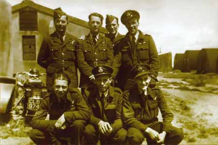 CREW OF Q-QUEENIE AT SKIPTON ON SWALE 433 Squadron_April_1944.