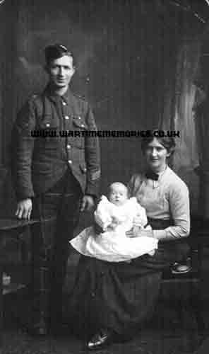 <p>LCpl Duncan and Betsy MacDonald with son James.