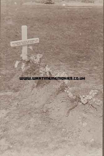 <p>Harolds grave just after burial